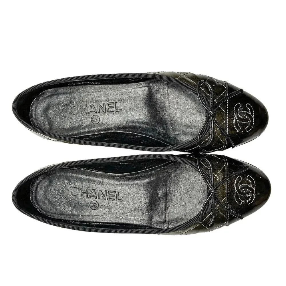 Chanel G26250 Ballet Flats EU 37 Black Patent Cap Toe CC Bow w/ Box Dust Bags